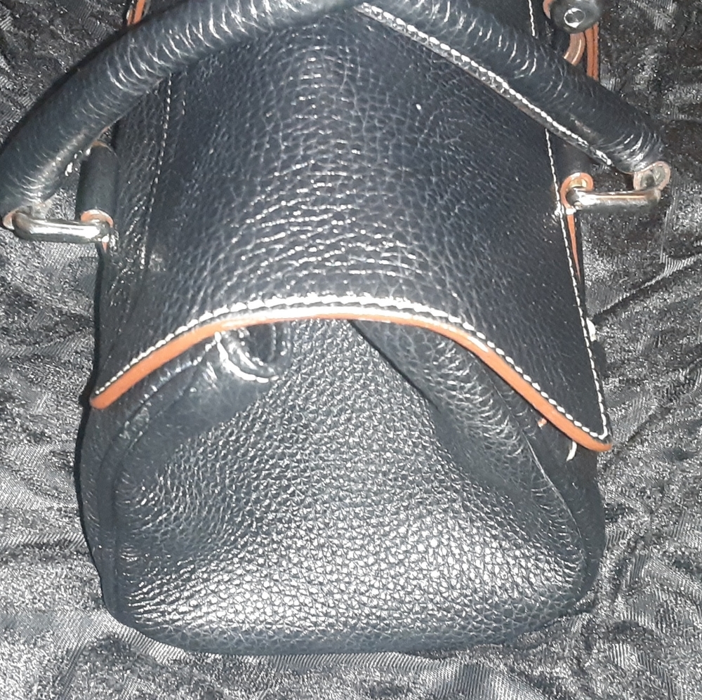 BURBERRY PURSE - Picture 7 of 13